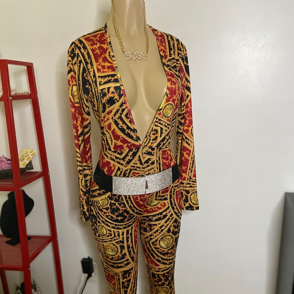 Vintage women’s clothing
